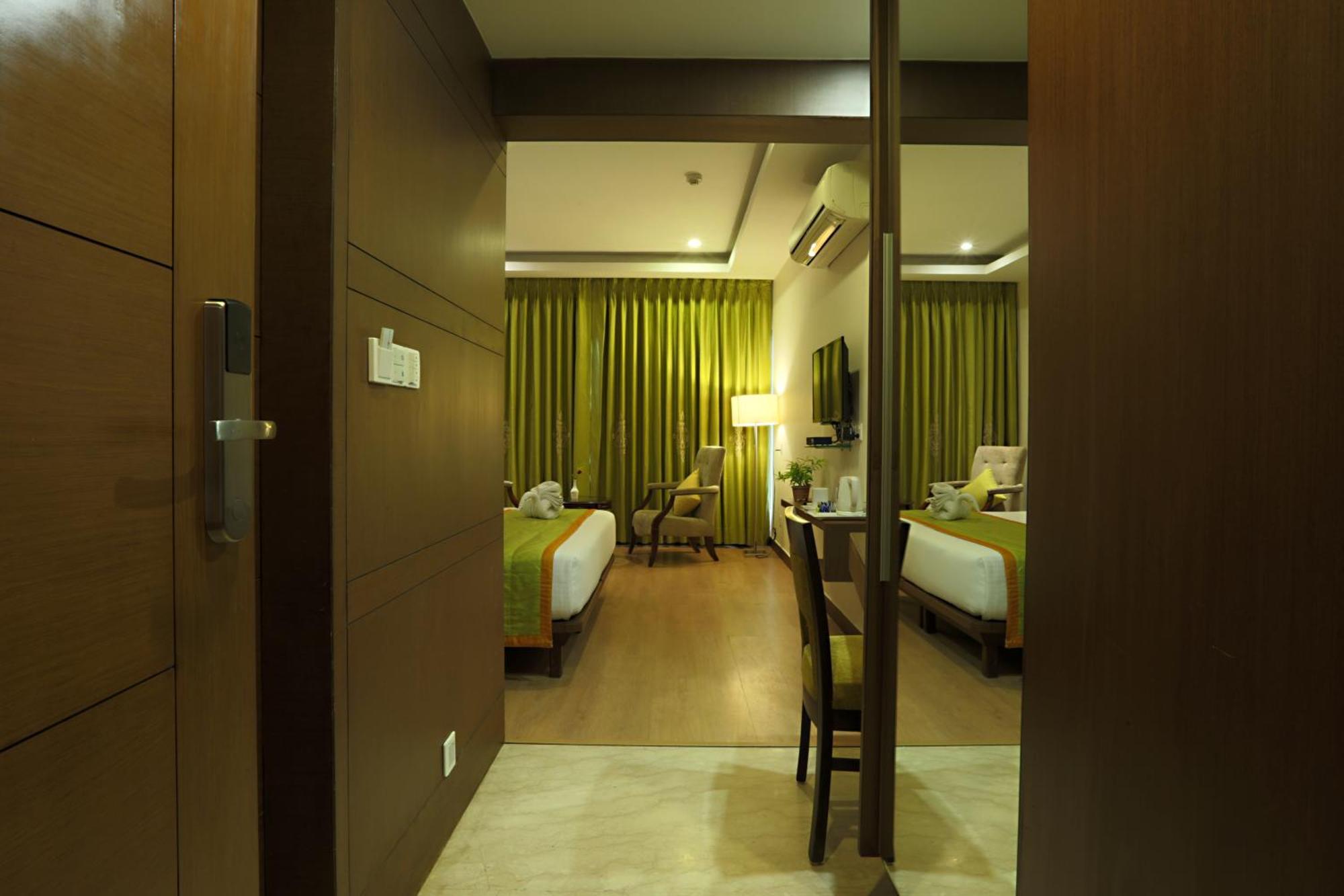 Hotel East End Mahipalpur Delhi Airport New Delhi Exterior photo