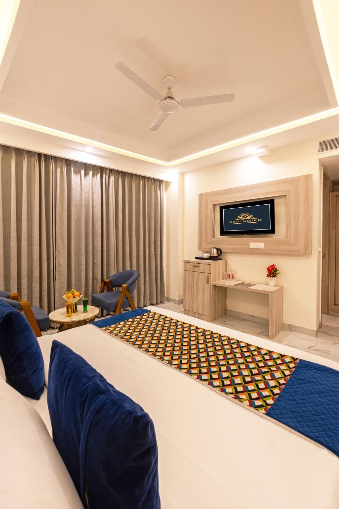 Hotel East End Mahipalpur Delhi Airport New Delhi Exterior photo